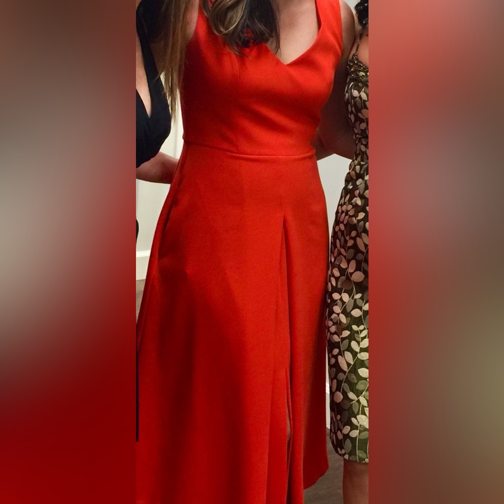 Gorgeous, red dress!! So beautiful!